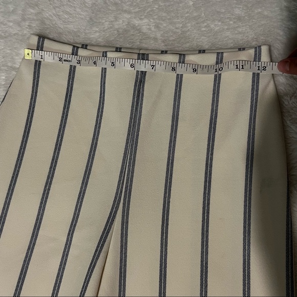 H&M wide legged bottoms Size XS - Picture 2 of 5